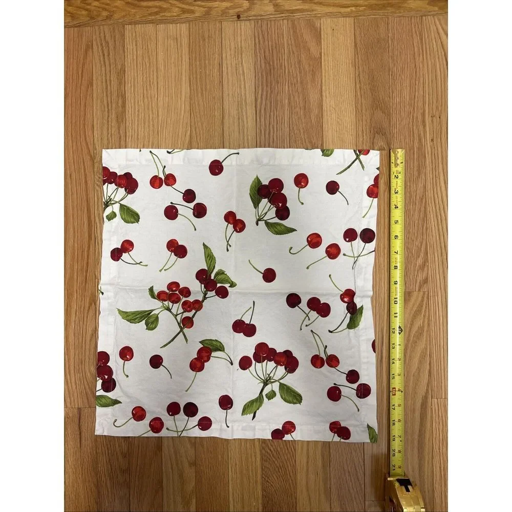 Williams Sonoma Set Of 4 Cherry Napkins
